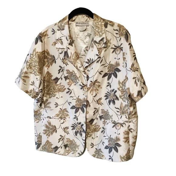 dressbarn Tops - Dressbarn Vtg Y2K Floral Button Down Shirt Cream and Green 14W Camp